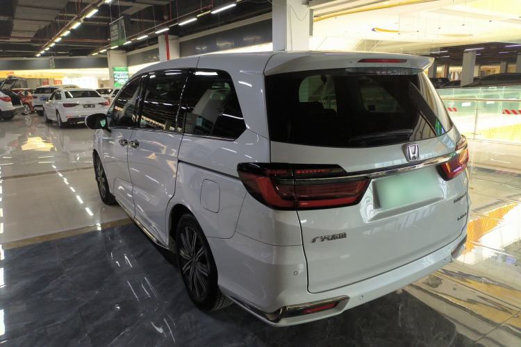 Used Honda Odyssey 2024 2.0L eHEV Sharp & Smart Edition