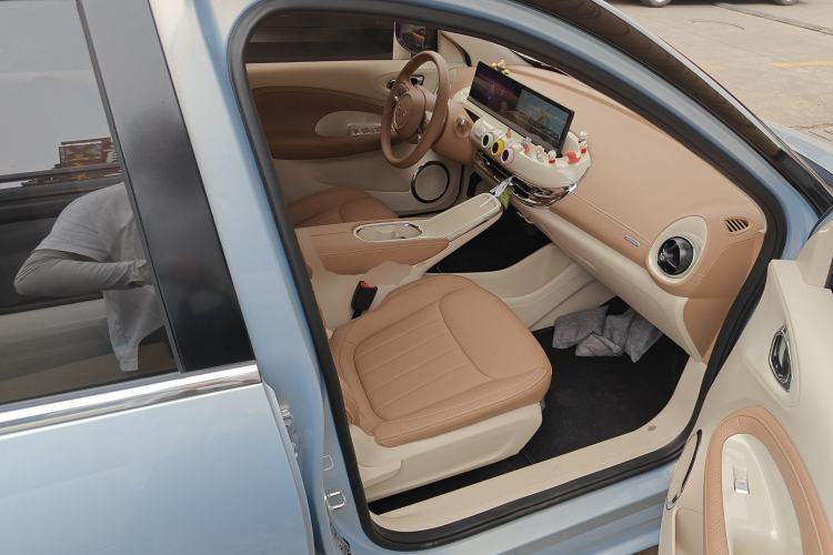 Used Wuling Bingo 2025 410 km Lingxi Deluxe Edition Right Front Seat