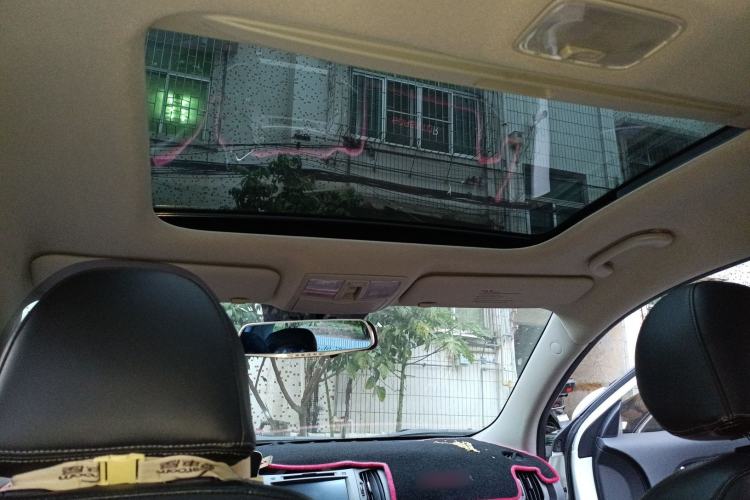 Used Kia Sportage R 2015 2.0L Automatic Two-Wheel Drive DLX Model Headliner