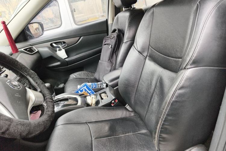 Used Nissan X-Trail 2014 2.0L CVT Comfort Edition 2WD Left Front Seat