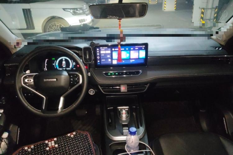 Used Haval JOLION 2021 1.5T Automatic Grand Three-Volume Version Center Console