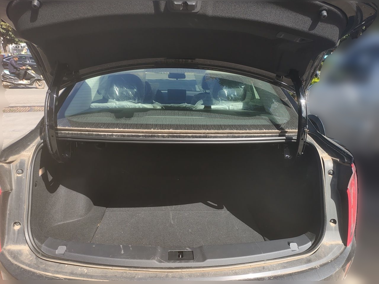 Hongqi E-QM5 2022 431 km Battery-Swap Enjoyment Version — снимка 19