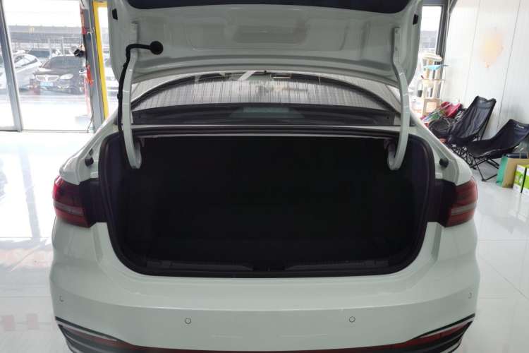 Used Volkswagen Lavida 2023 1.5L Automatic Full-Comfort Edition