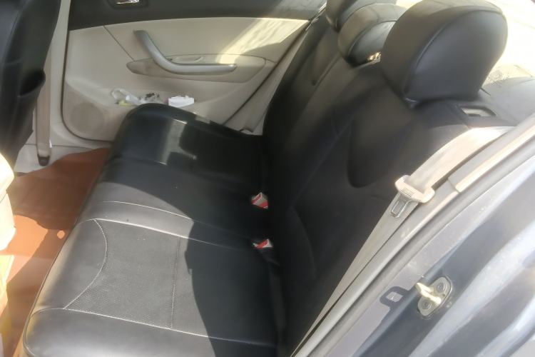 Used Peugeot 408 2013 2.0L Manual Comfort Edition
