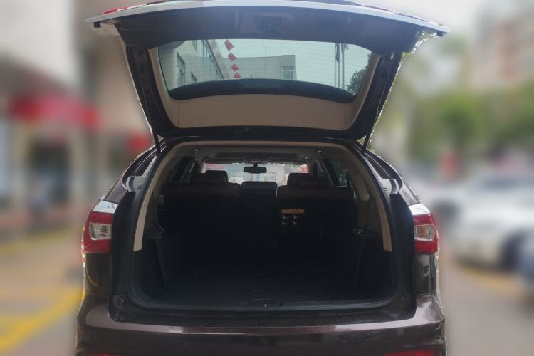 Used BYD S7 2016 2.0T Automatic Prestige Edition Trunk