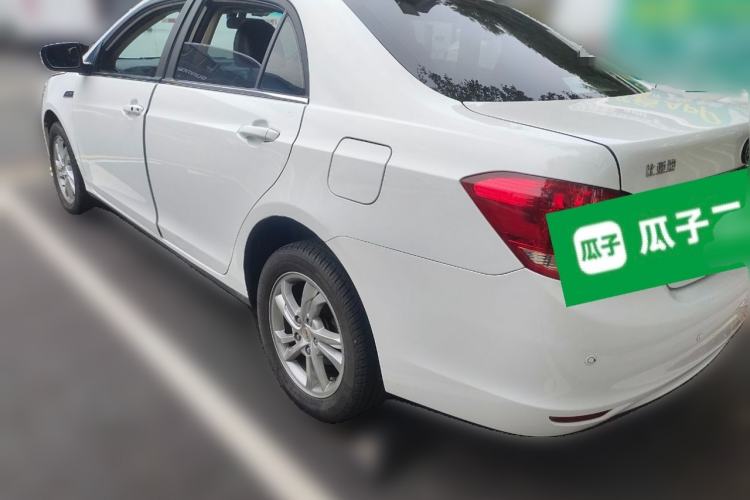 Used BYD Surui 2014 1.5TI Manual Luxury Model
