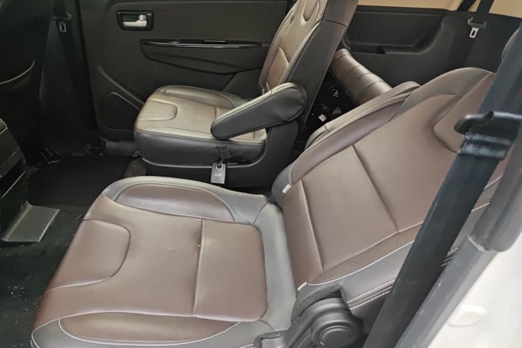 Used Dongfeng Fengon 330 2019 1.5L 330S Manual Comfort Version China VI Standard Left Rear Seat