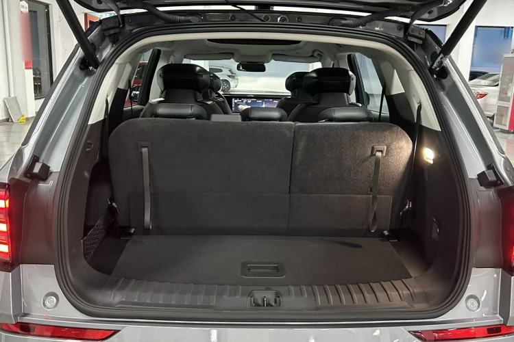 Used Ford Edge 2025 Ford Explorer L 2.0T EcoBoost E-Hybrid Four-Wheel-Drive 7-Seater Supreme Model