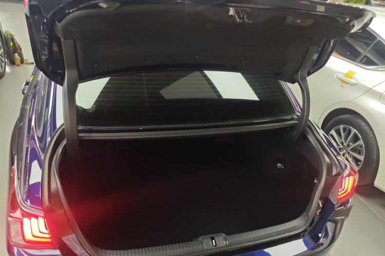 Used Lexus ES 2022 200 Excellence Edition Trunk