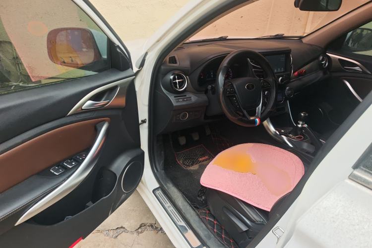 Used BYD Song 2016 GaiShi Edition 1.5TI Manual Elite Model