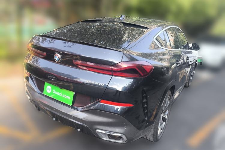 Used BMW X6 2021 xDrive40i Luxury Model with M Sport Package
