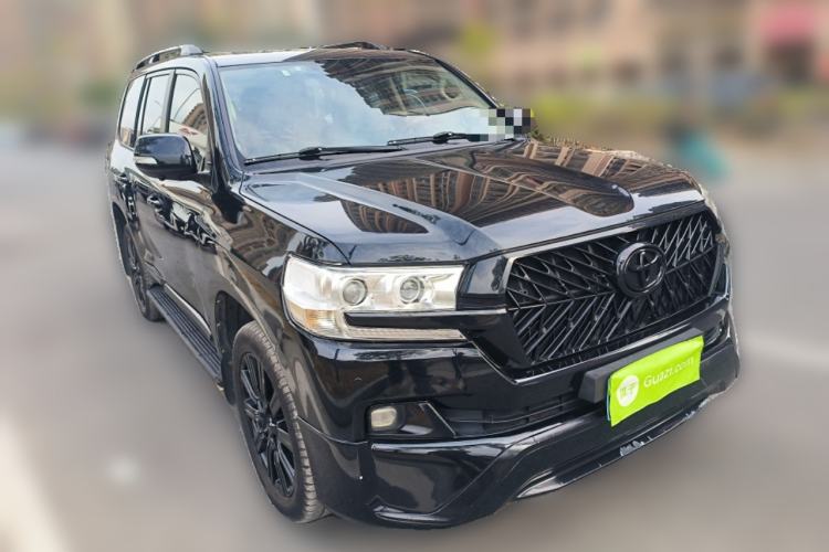 Used Toyota Land Cruiser 2015 4.0L V6 Middle East Low-Trim Version Front Right 45 Deg