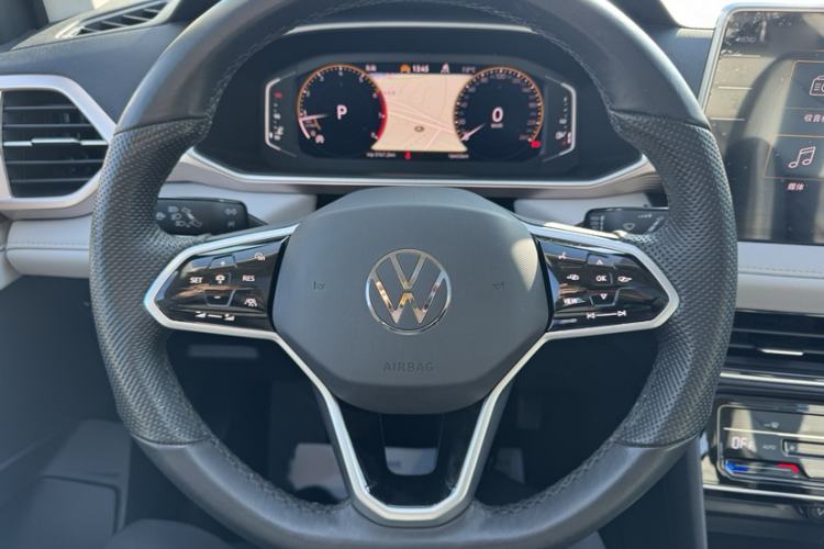 Used Volkswagen Tharu 2023 300TSI Two-Wheel-Drive Full Moon Edition