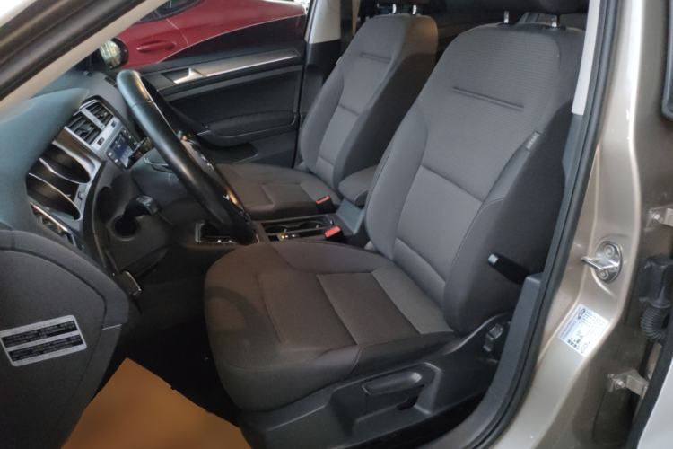 Used Volkswagen Golf 2016 1.6L Automatic Comfort Model
