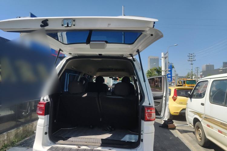 Used FORTHING Lingzhi M5 2022 Standard Version Base Model 7 Seats
