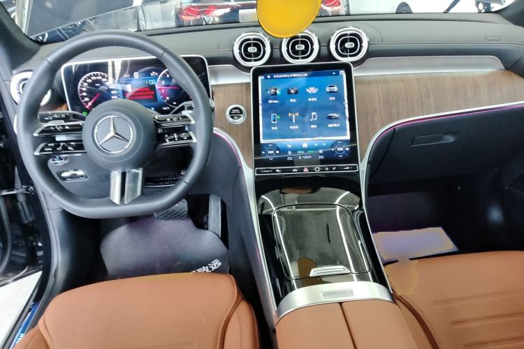 Used Mercedes-Benz GLC 2024 Refreshed GLC 300 L 4MATIC Dynamic Version 5 Seats