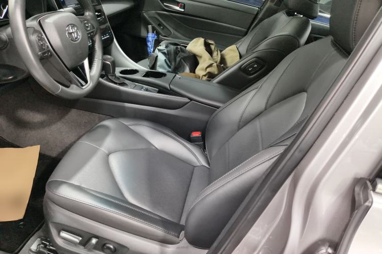 Used Toyota Avalon 2023 2.0L Premium Edition
