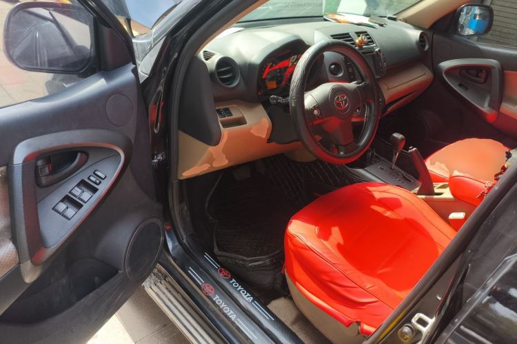 Used Toyota RAV4 2011 2.0L Automatic Classic Edition
