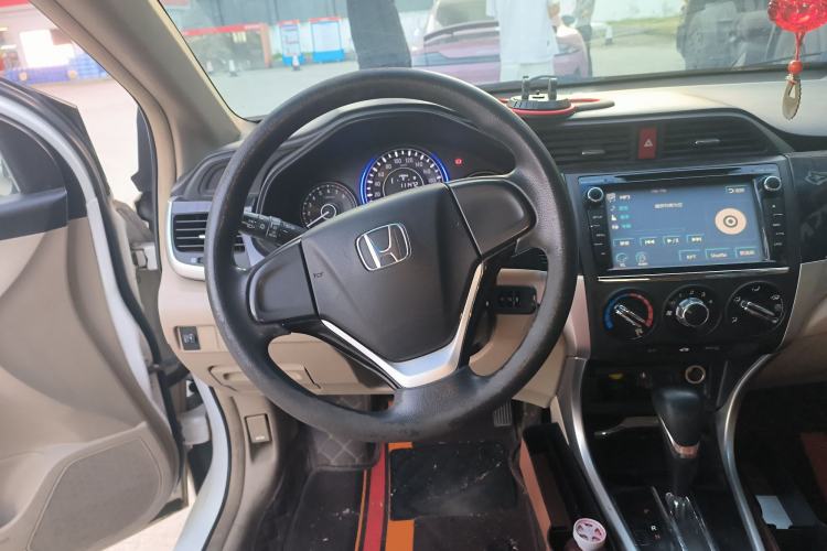 Used Honda Crider 2013 1.8L automatic comfort version