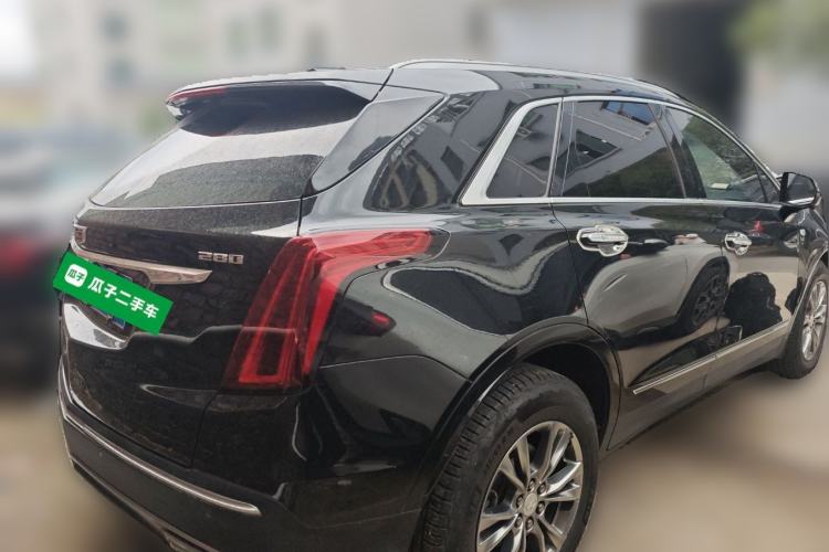 Used Cadillac XT5 2020 28T Luxury Version Rear Right 45 Deg