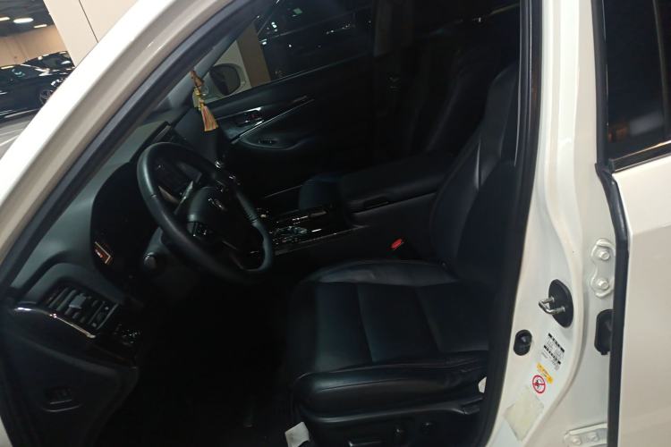 Used Toyota Crown 2015 2.0T Fashion Edition Left Front Seat