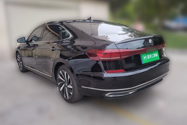 Used Volkswagen Passat 2022 380TSI Flagship Edition Rear Left 45 Deg