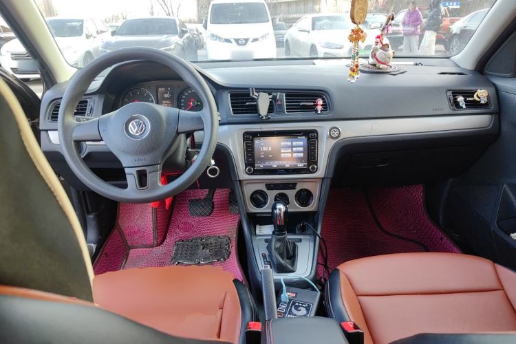 Used Volkswagen Lavida 2013 1.6L Automatic Fashion Edition