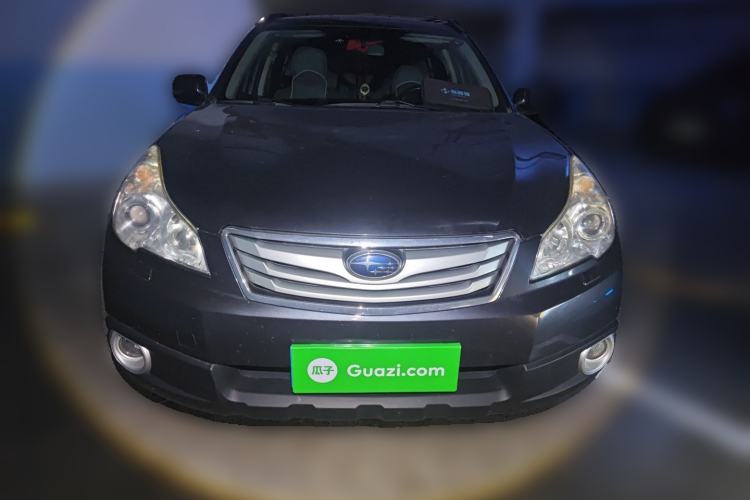 Used Subaru Outback 2011 2.5i Luxury Edition Front