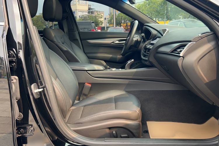 Used Cadillac CT5 2023 28T Luxury Edition (Standard Version) Interior 3