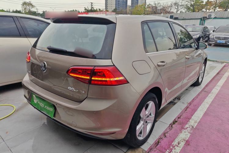 Used Volkswagen Golf 2014 1.4TSI Automatic Luxury Model Rear Right 45 Deg