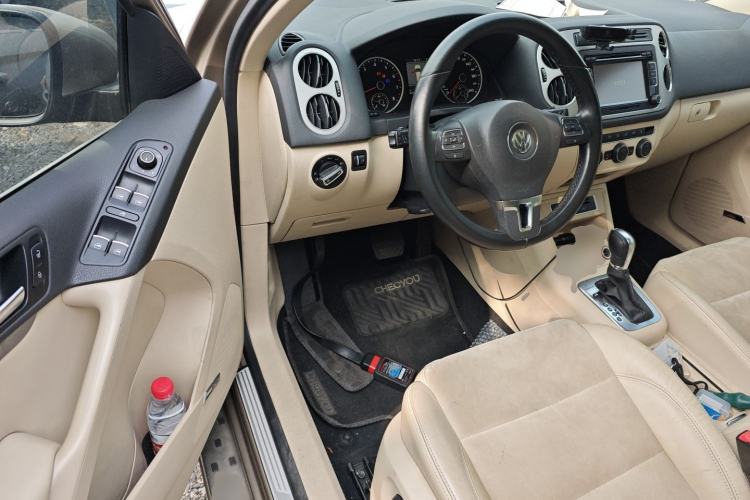 Used Volkswagen Tiguan L 2013 2.0 TSI Automatic All-Wheel-Drive Flagship Edition