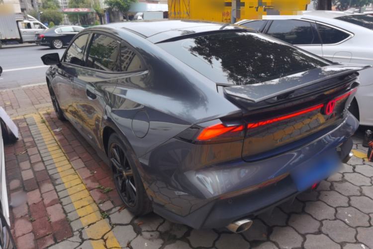 Used CHANGAN UNI-V 2022 1.5T Prestige Version