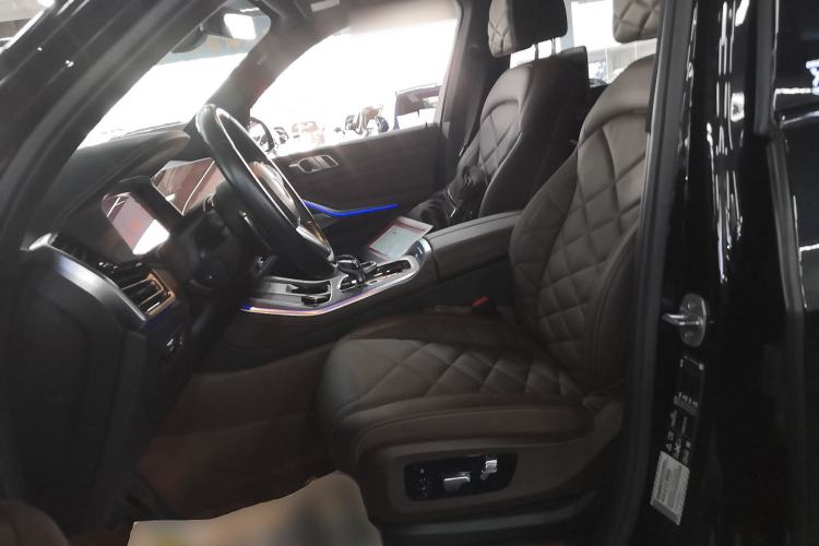 Used BMW X5 2022 Restyled xDrive 40Li M Sport Package
