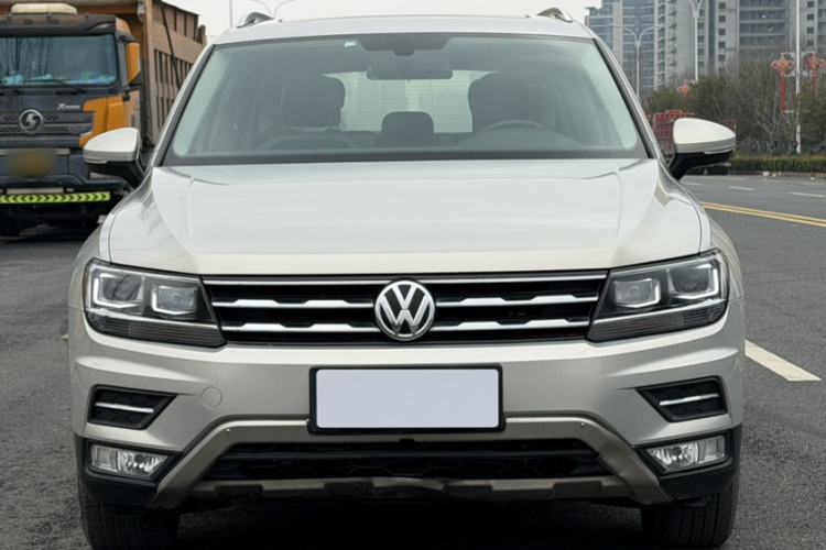 Used Volkswagen Tiguan L 2018 330TSI Automatic Two-Wheel Drive Luxury Edition