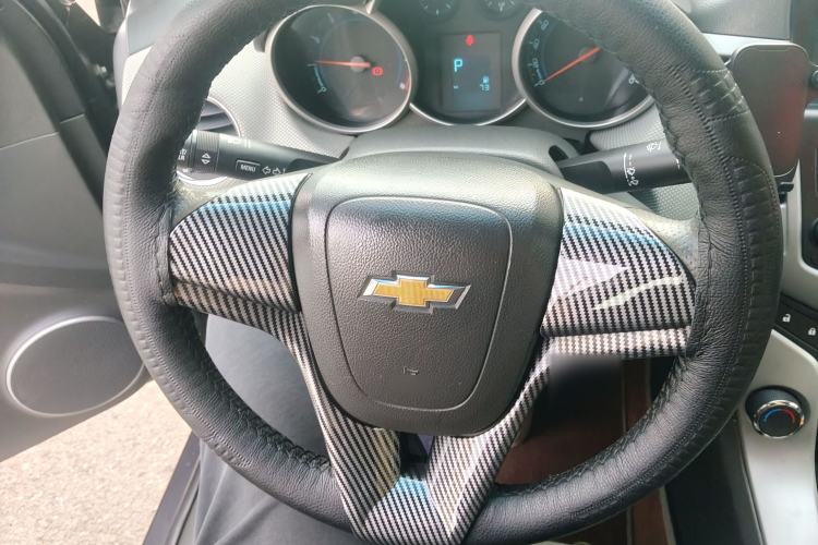 Used Chevrolet Cruze 2012 1.8L SE AT Steering Wheel