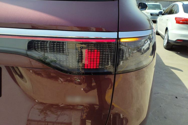 Used Hima AITO M8 2025 Extended-Range Ultra Version 53.4 kWh 5-Seater Edition
