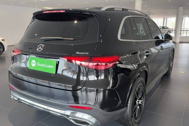 Used Mercedes-Benz GLC 2025 GLC 260 L 4MATIC Luxury Model Rear Right 45 Deg