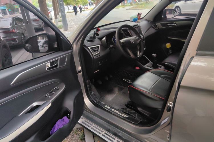 Used CHANGAN CS35 2017 1.6L Manual Luxury Model
