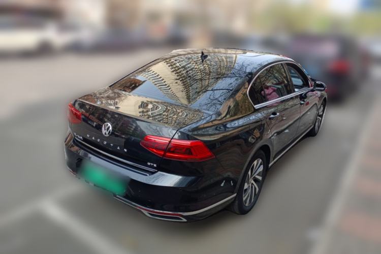 Used Volkswagen Magotan GTE Plug-in Hybrid 2020 GTE Luxury Model Rear Right 45 Deg