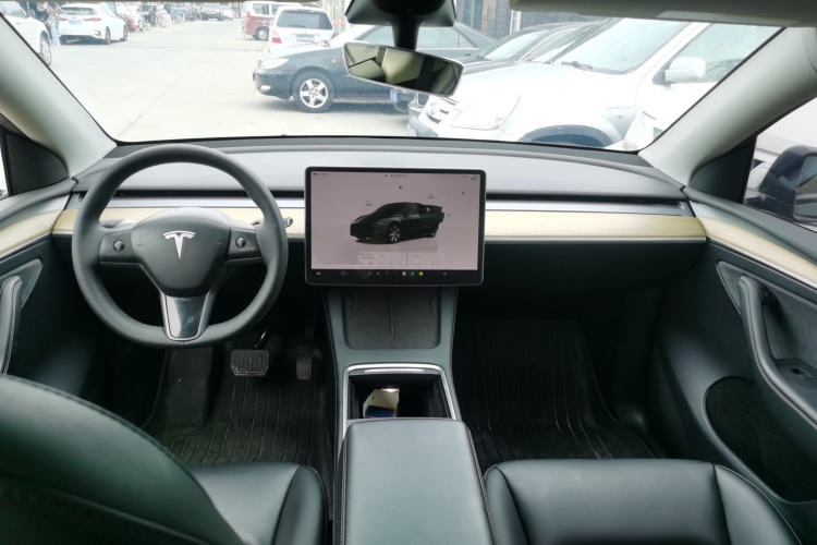 Used Tesla Model Y 2022 Revised Version Long-Range All-Wheel Drive Center Console