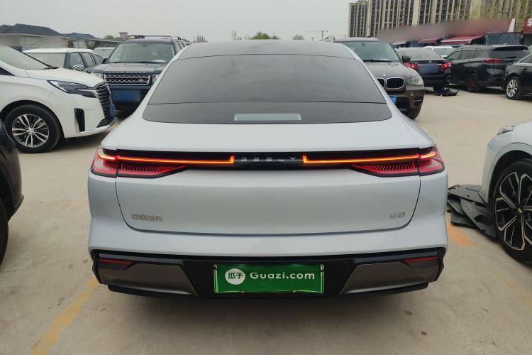 Used Geely Galaxy E8 2025 700 km Long-Range Intelligent Driving Version
