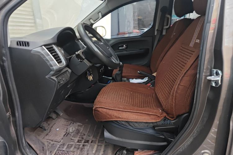 Used Jinbei Gold Hiace 2021 1.5L Passenger Vehicle Engineering Lion 6 Seats