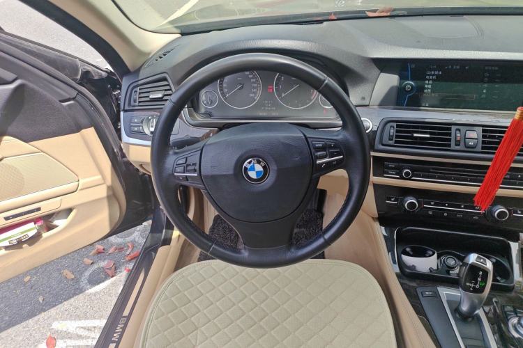 Used BMW 5 Series 2012 523Li Luxury Model Steering Wheel