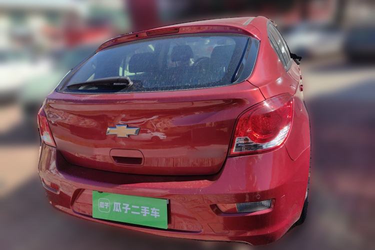 Used Chevrolet Cruze 2015 Hatchback 1.6L Manual Comfort Edition