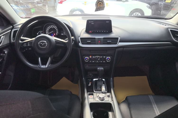 Used Mazda 3 Axela 2019 Cloud-Controlled Sedan 1.5L Automatic Luxury Model China VI Standard
