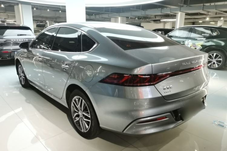 Used BYD Qin PLUS 2023 Champion Edition DM-i 120KM Leading Model

