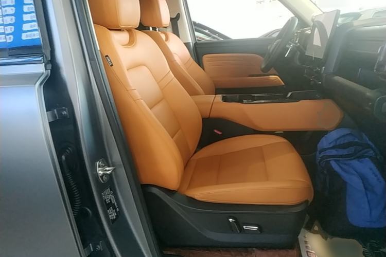 Used Haval Raptor 2025 2.0T 4WD Ultra Right Front Seat