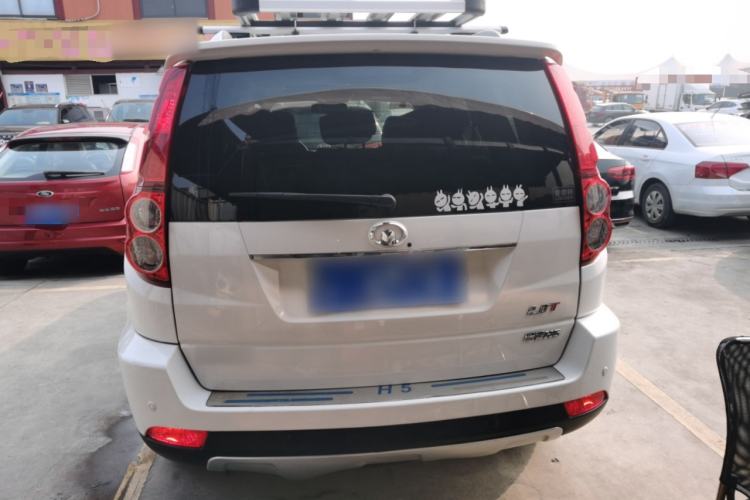 Used Haval H5 Classic 2013 Zhizun Edition 2.0T Manual 4x4 Prestige Model
