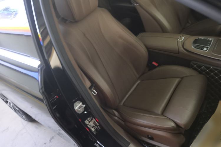 Used Mercedes-Benz E-Class New Energy 2022 Facelift E 350 e L Plug-in Hybrid Sedan Right Front Seat