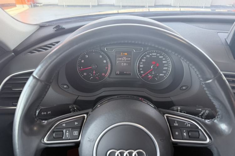 Used Audi Q3 2015 30 TFSI Ambition Edition

